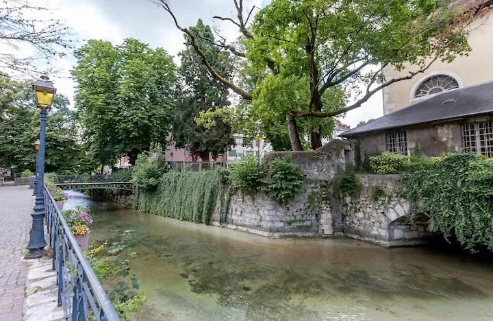 Le Hippie-Chic, Hyper Centre Apartment Annecy 0*,